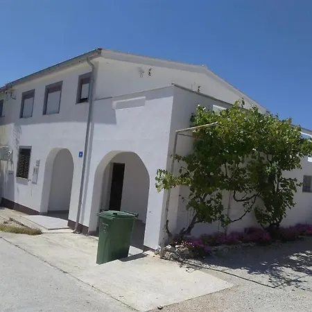 Apartman Leo